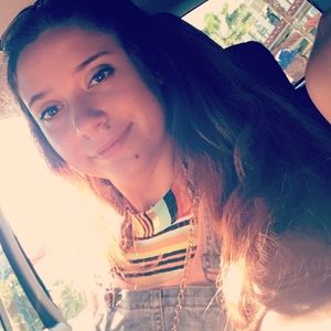 Meet your Posher, Emily